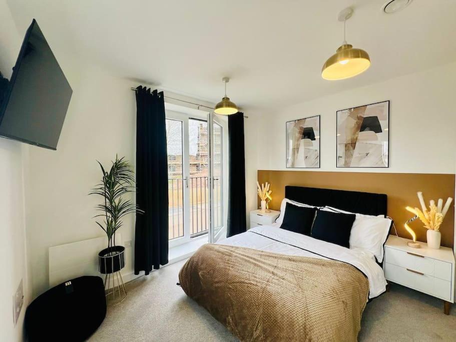 Hessian Lounge -Wyndale- Central 2Br W/Parking Birmingham Bagian luar foto