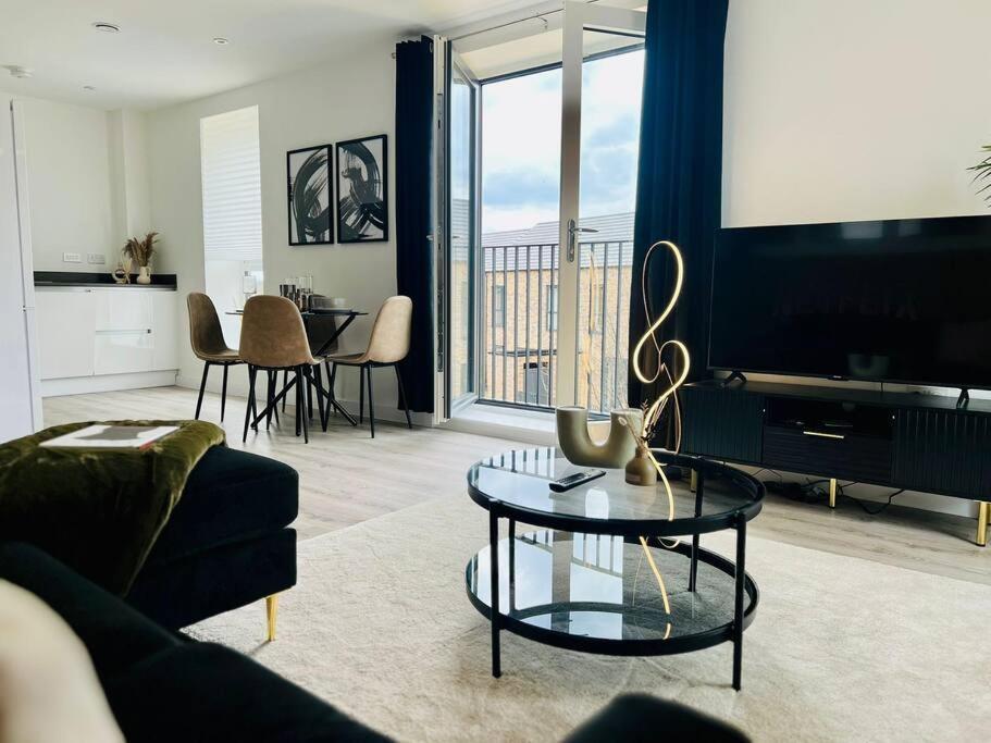 Hessian Lounge -Wyndale- Central 2Br W/Parking Birmingham Bagian luar foto