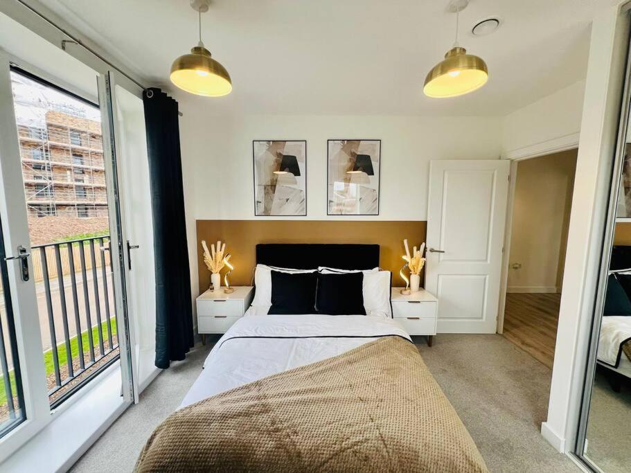 Hessian Lounge -Wyndale- Central 2Br W/Parking Birmingham Bagian luar foto